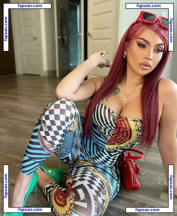 Isis Mascote голая фото #0003 с Онлифанс