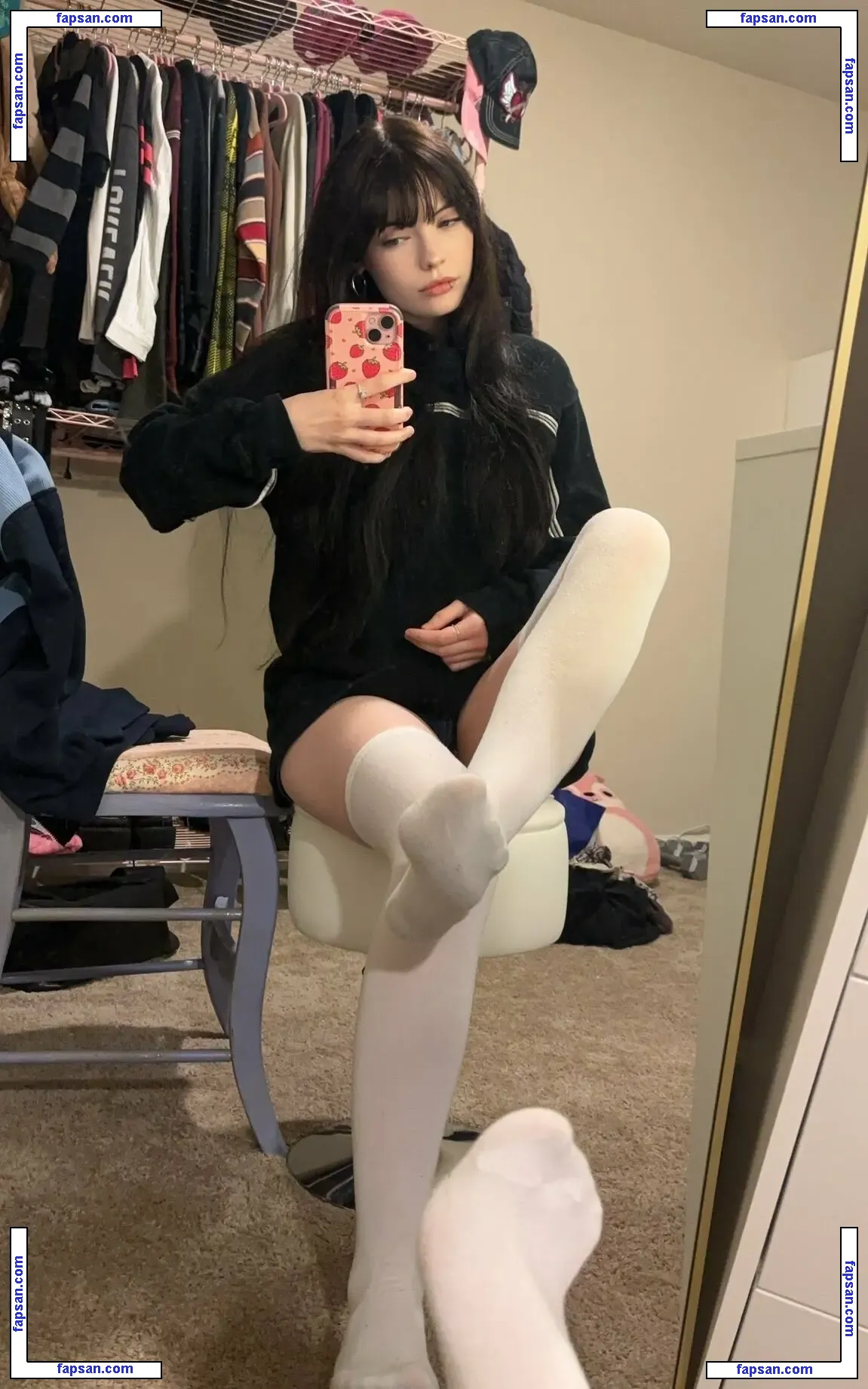 isizzly nude photo #0024 from OnlyFans