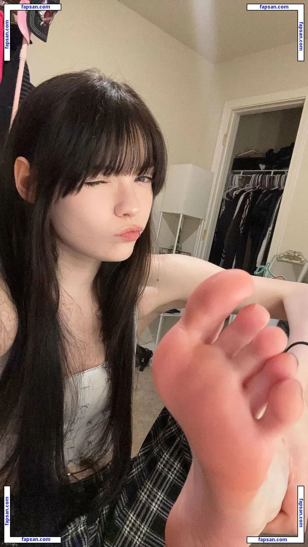 isizzly nude photo #0025 from OnlyFans