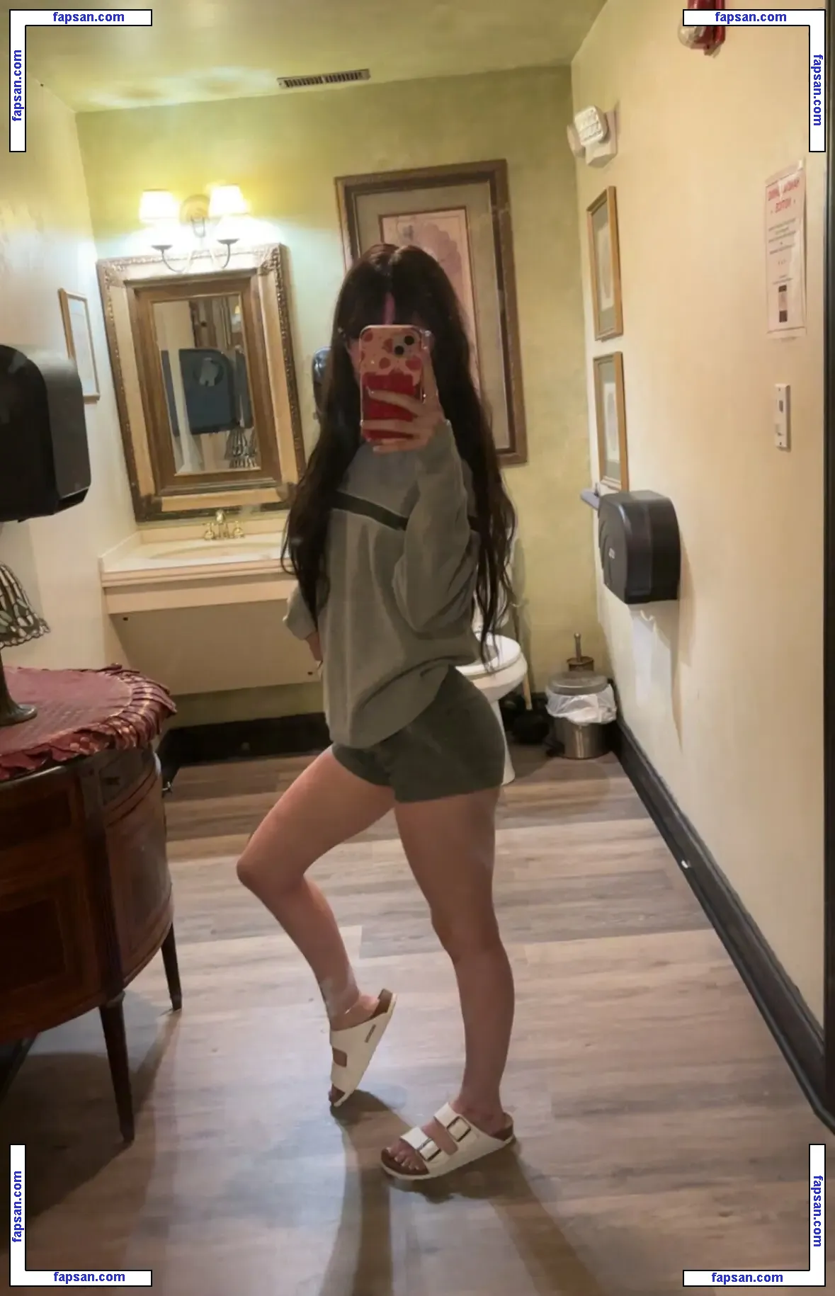 isizzly / sizzlymizzly голая фото #0001 с Онлифанс