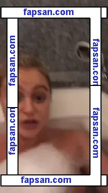 Iskra Lawrence nude photo #1150 from OnlyFans