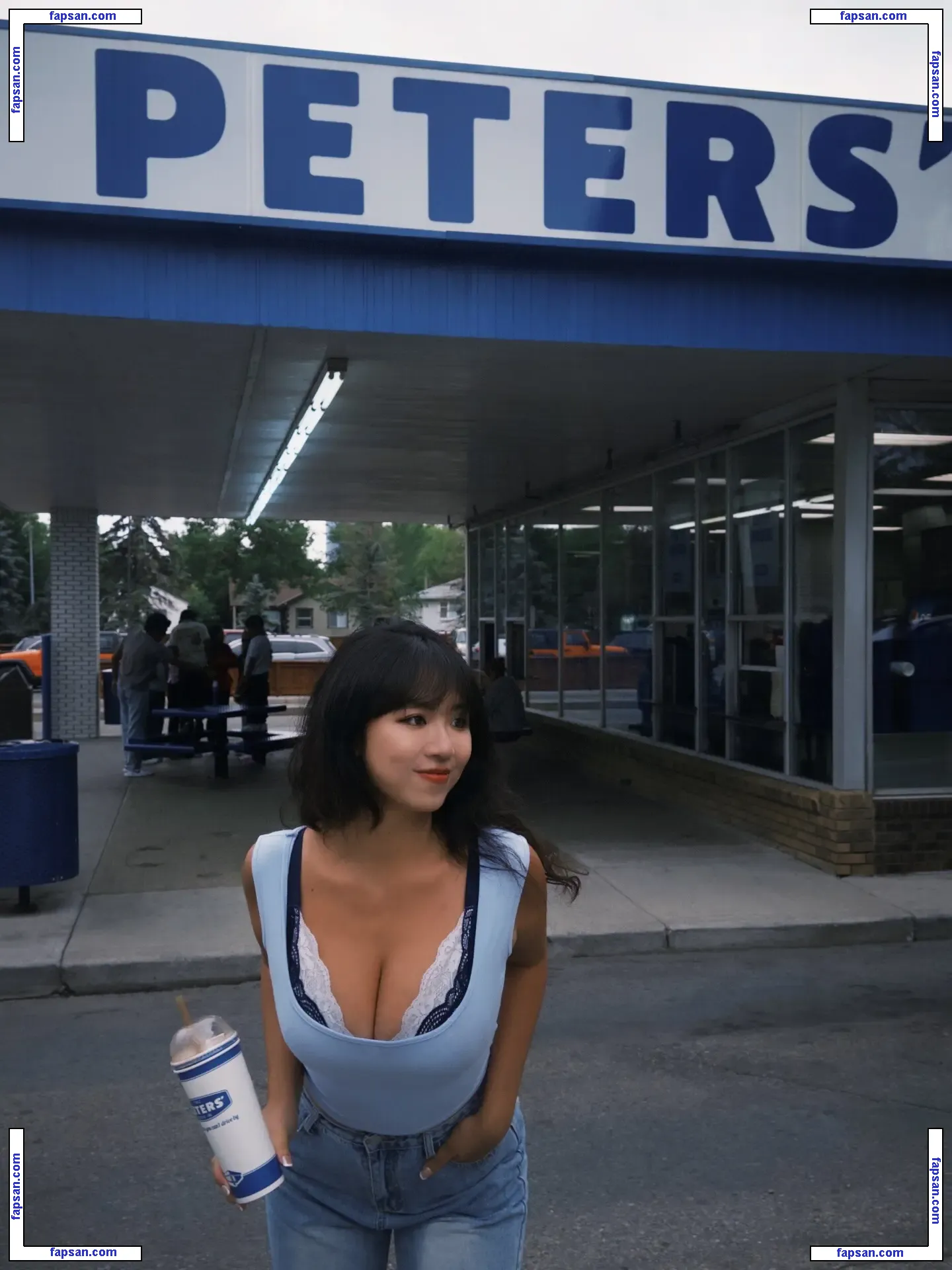 issacanss голая фото #0009 с Онлифанс