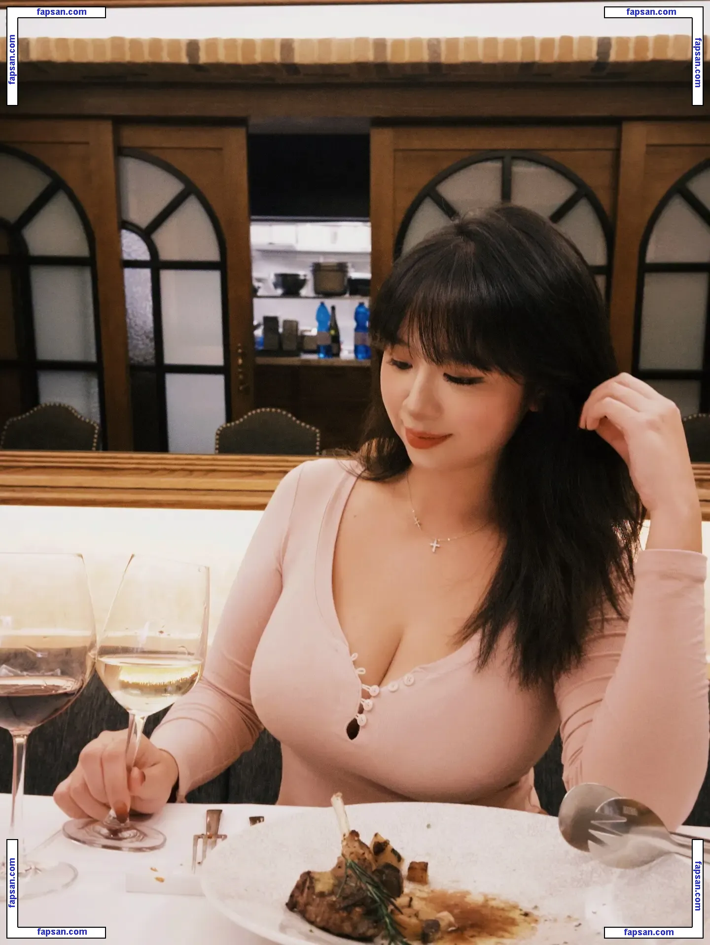 issacanss голая фото #0010 с Онлифанс