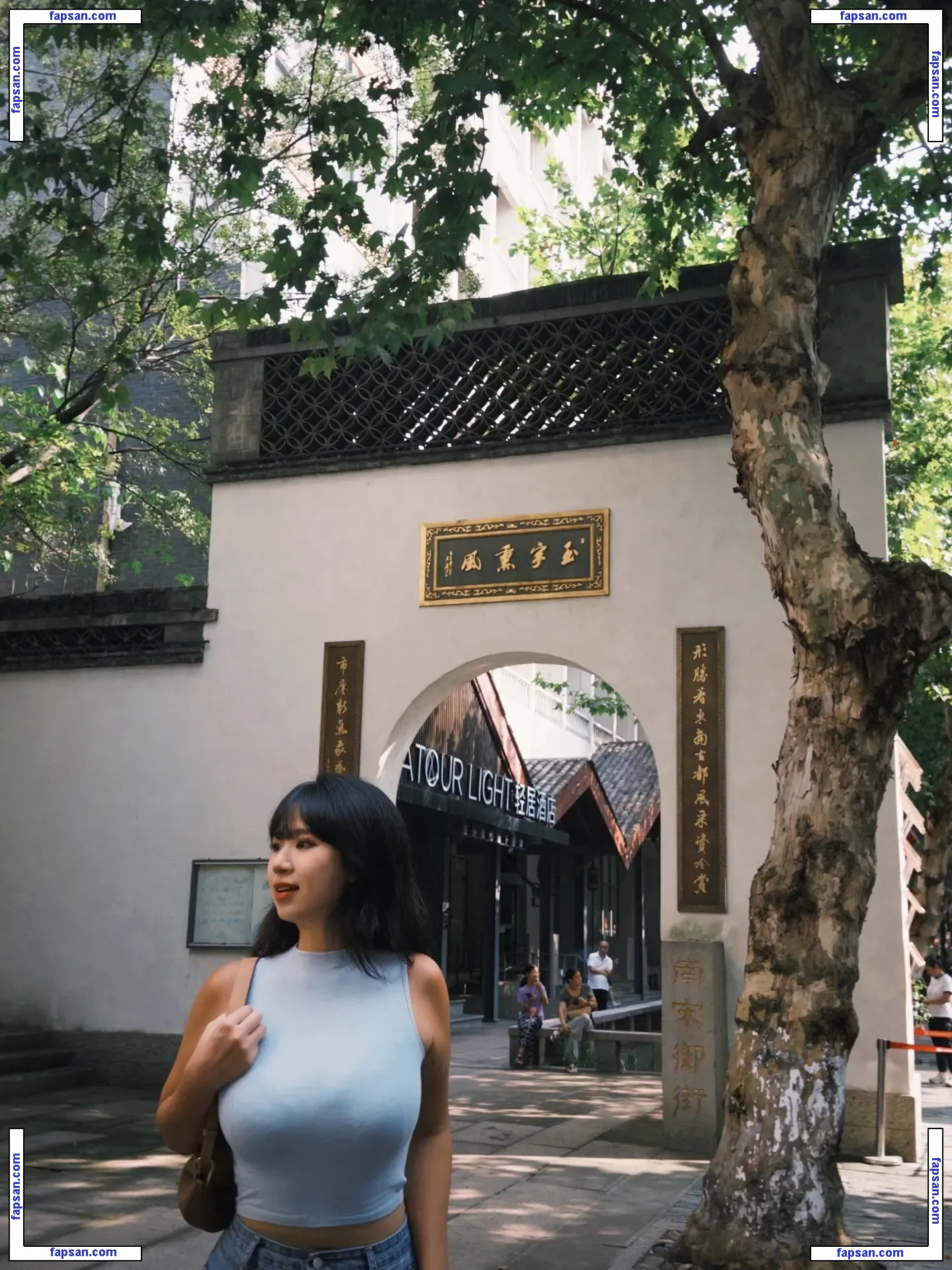 issacanss голая фото #0011 с Онлифанс