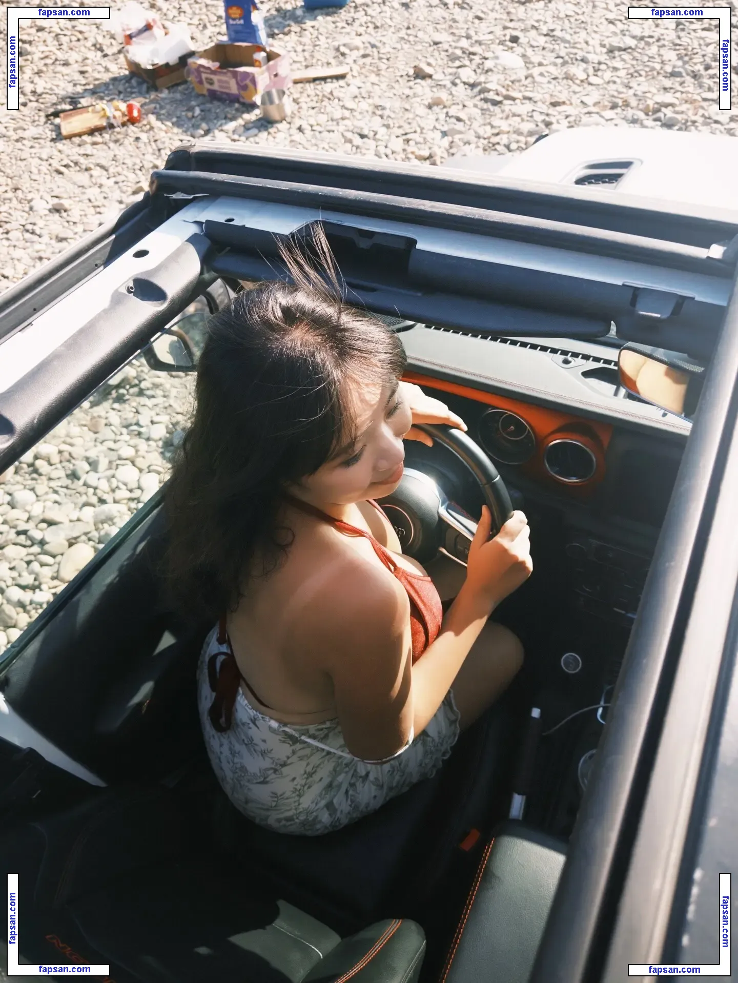 issacanss голая фото #0020 с Онлифанс