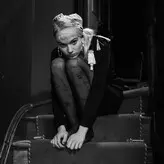 Issey Carts голая #0043