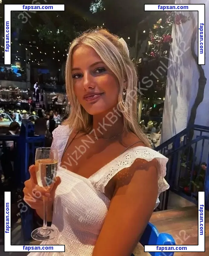 Issy Anderson голая фото #0020 с Онлифанс