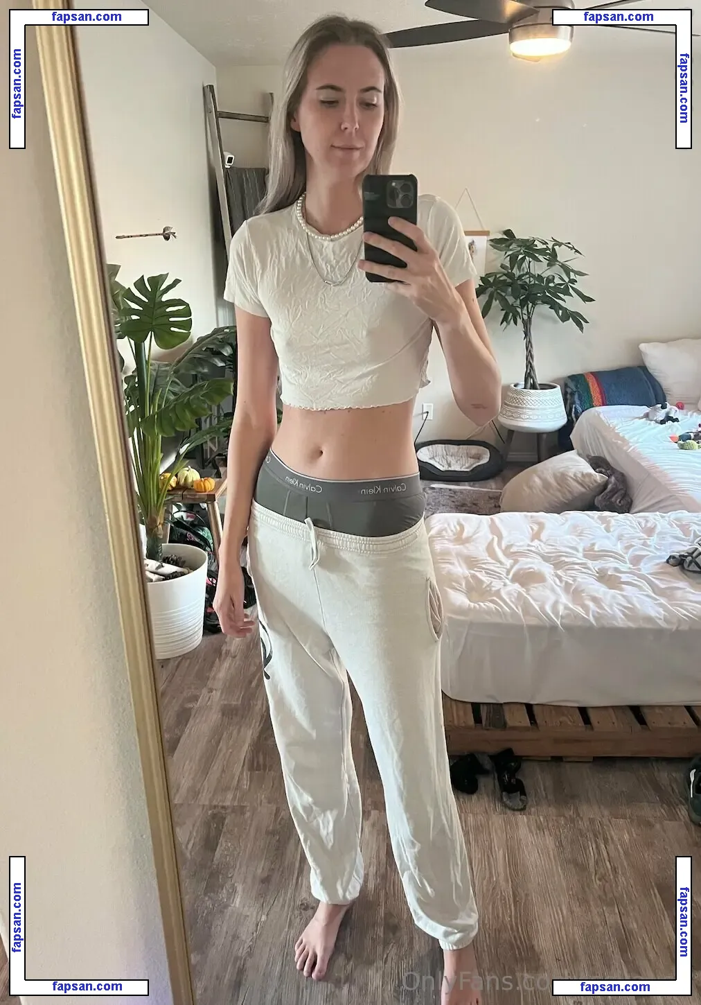 issyausti nude photo #0003 from OnlyFans