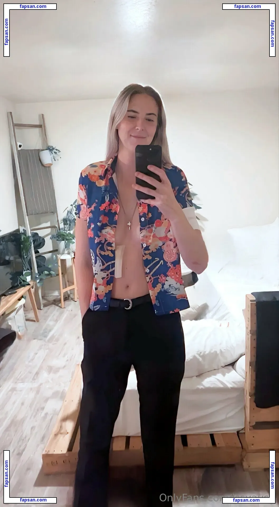 issyausti nude photo #0004 from OnlyFans