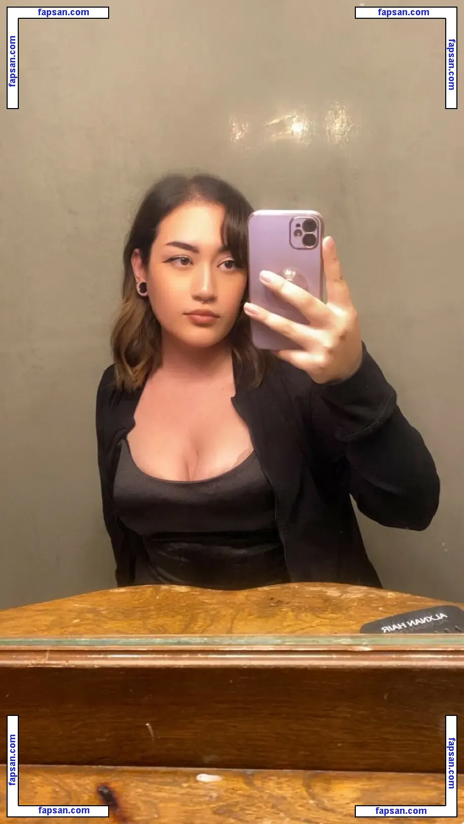 itaxhis голая фото #0005 с Онлифанс