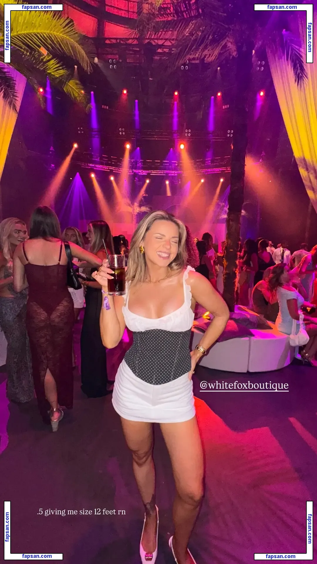 Its_laurensarah nude photo #0005 from OnlyFans