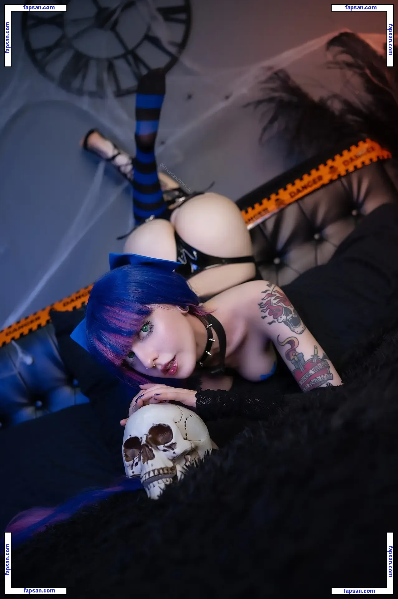 itsadeathwish nude photo #0210 from OnlyFans