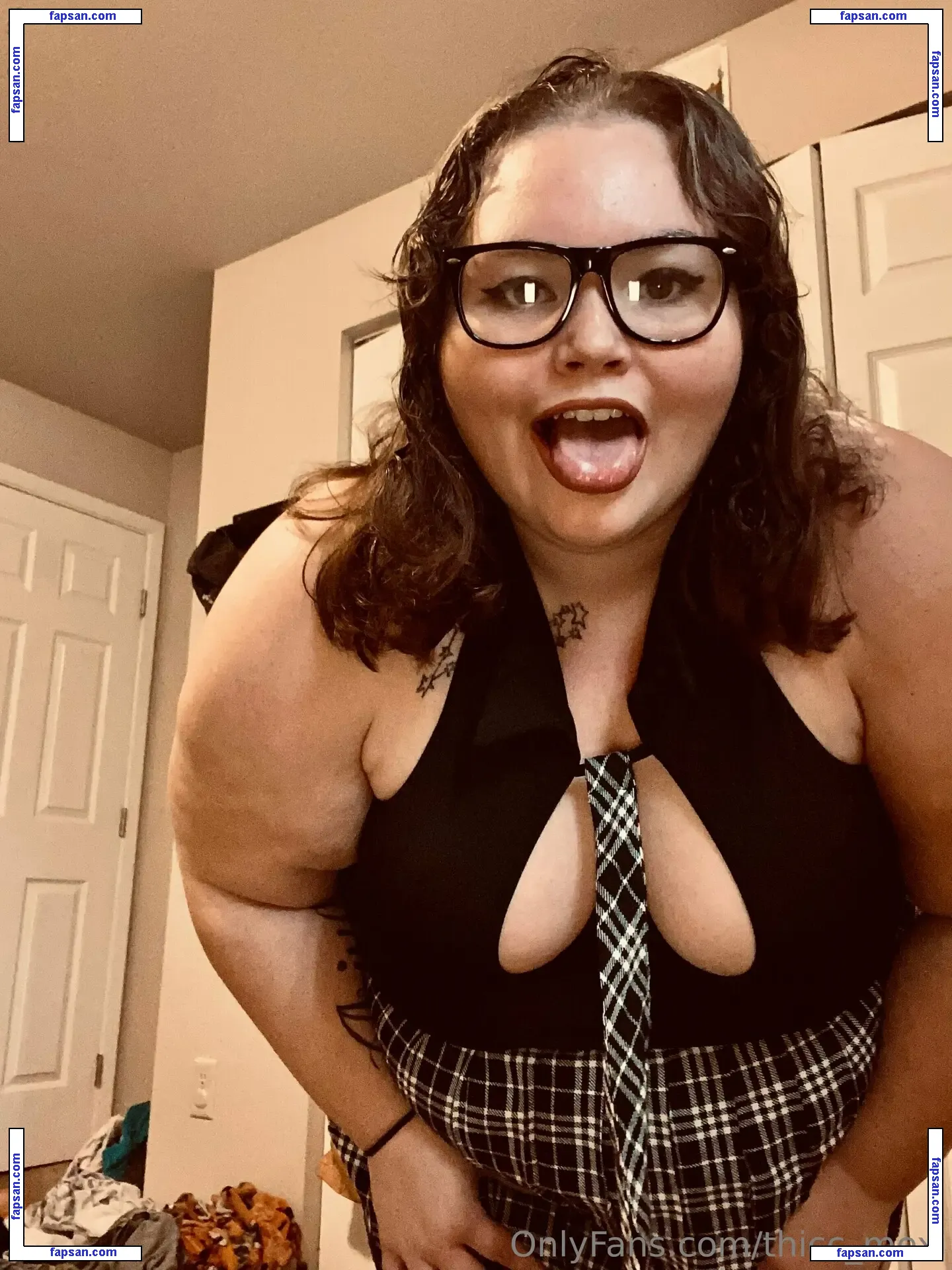 itsaura.bb nude photo #0008 from OnlyFans