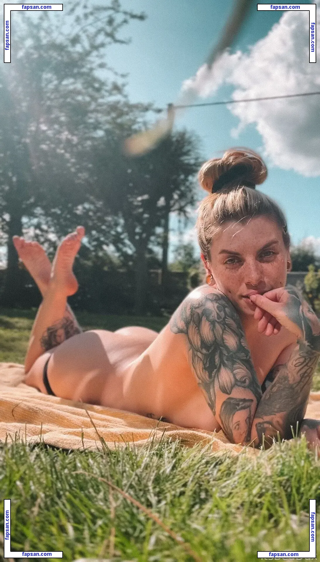 Itsbeadux nude photo #0091 from OnlyFans