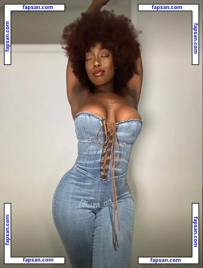 itsliahh nude photo #0023 from OnlyFans
