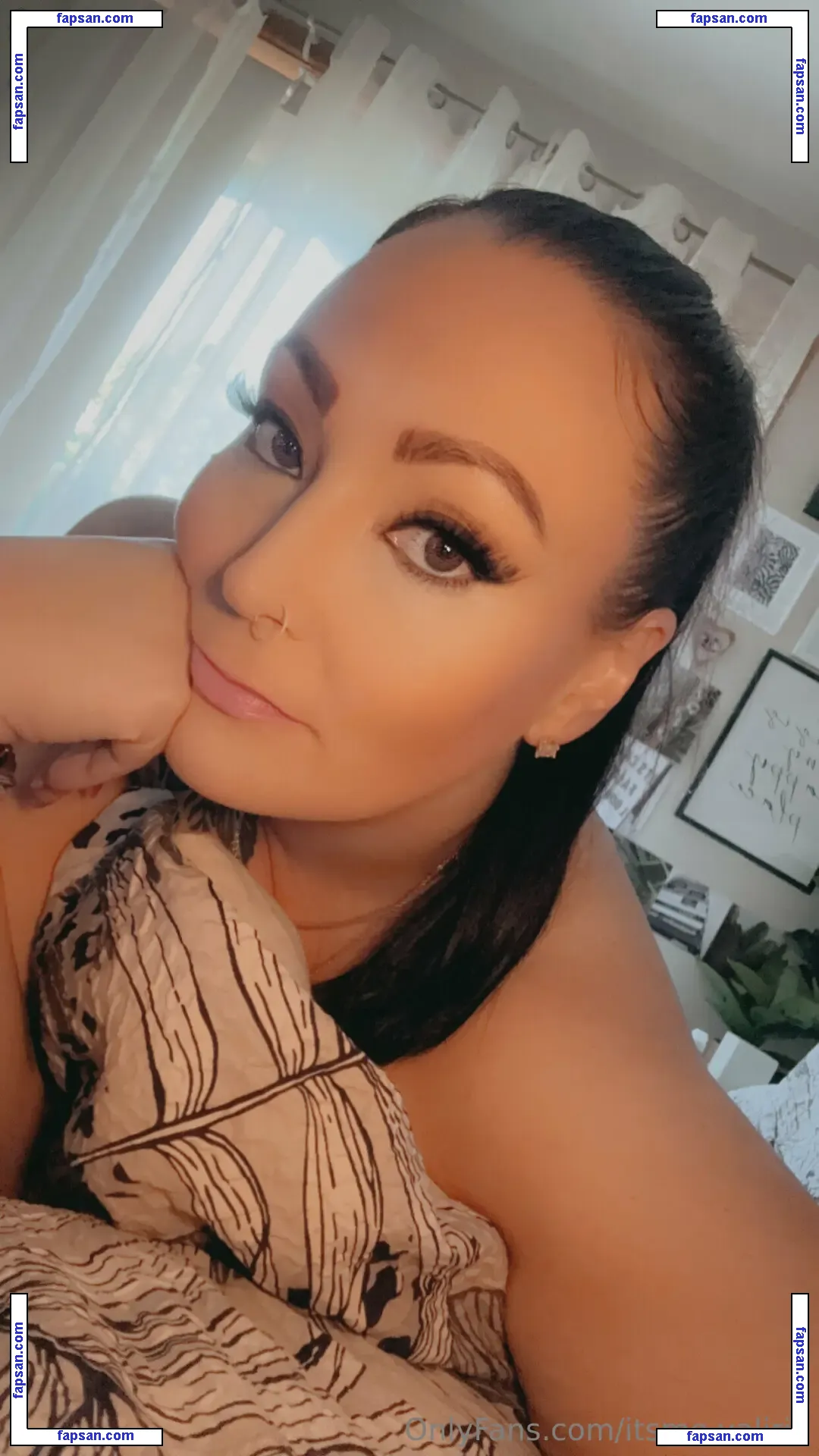itsme.valirie nude photo #0041 from OnlyFans