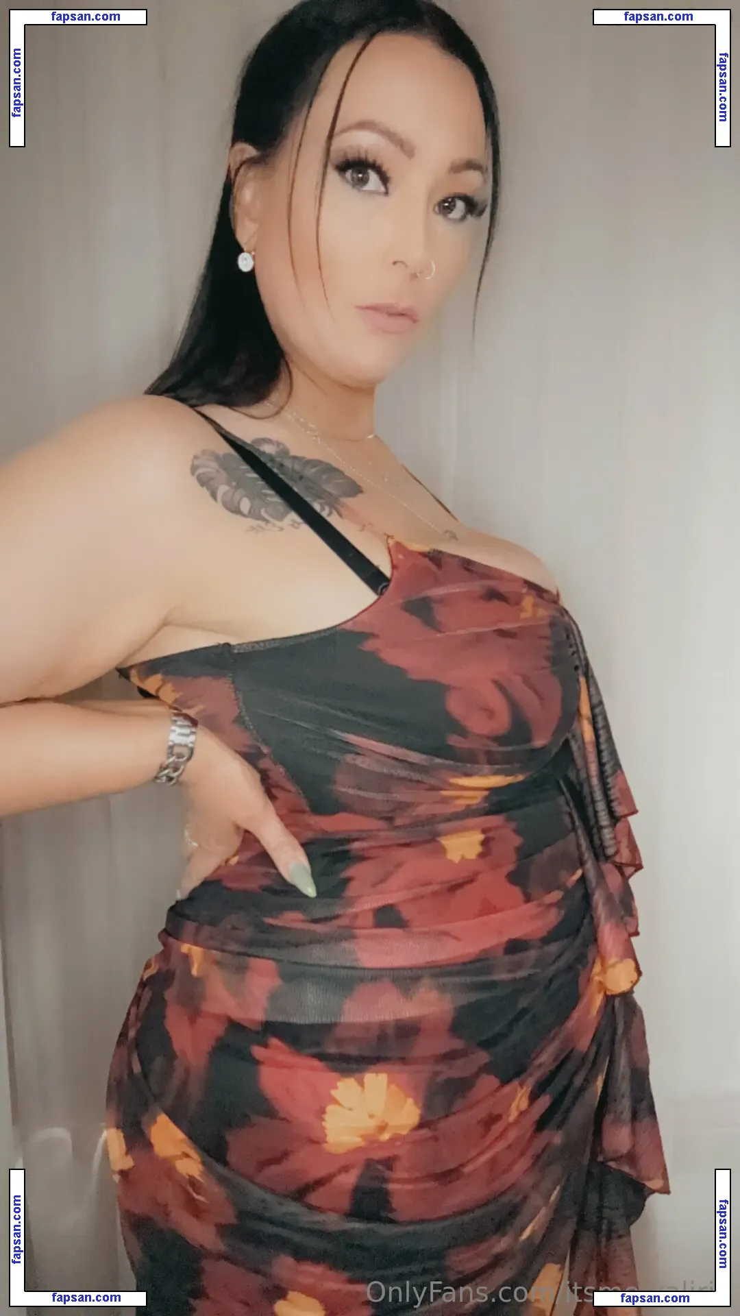 itsme.valirie голая фото #0069 с Онлифанс