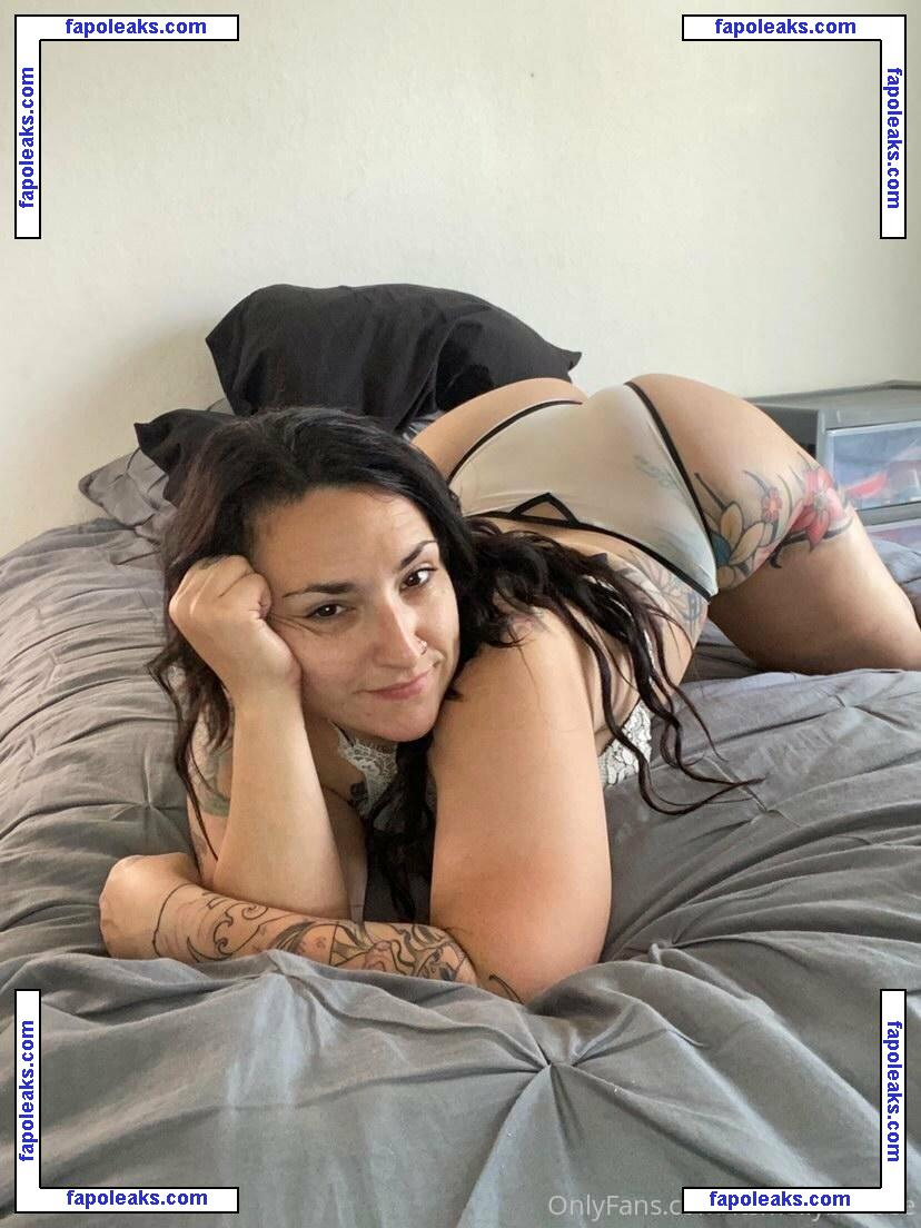 itsmellybaybee / itsmebayley23 nude photo #0007 from OnlyFans