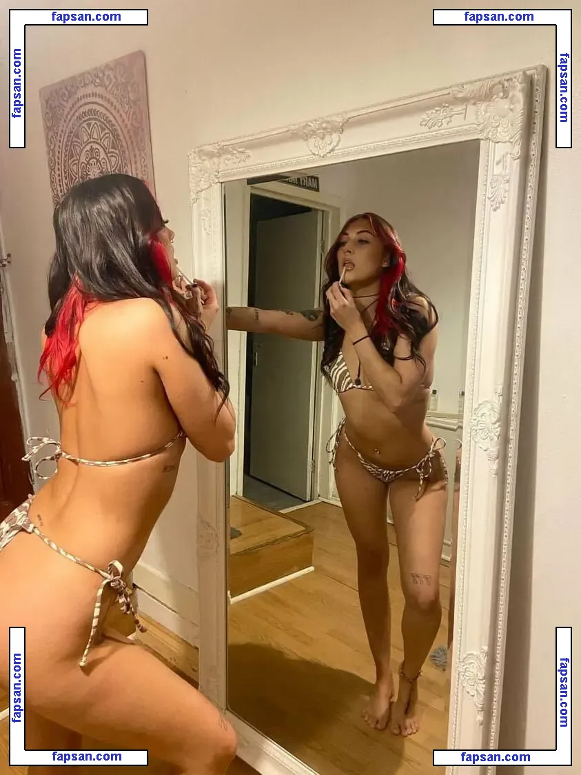 Itsravenriley nude photo #0006 from OnlyFans