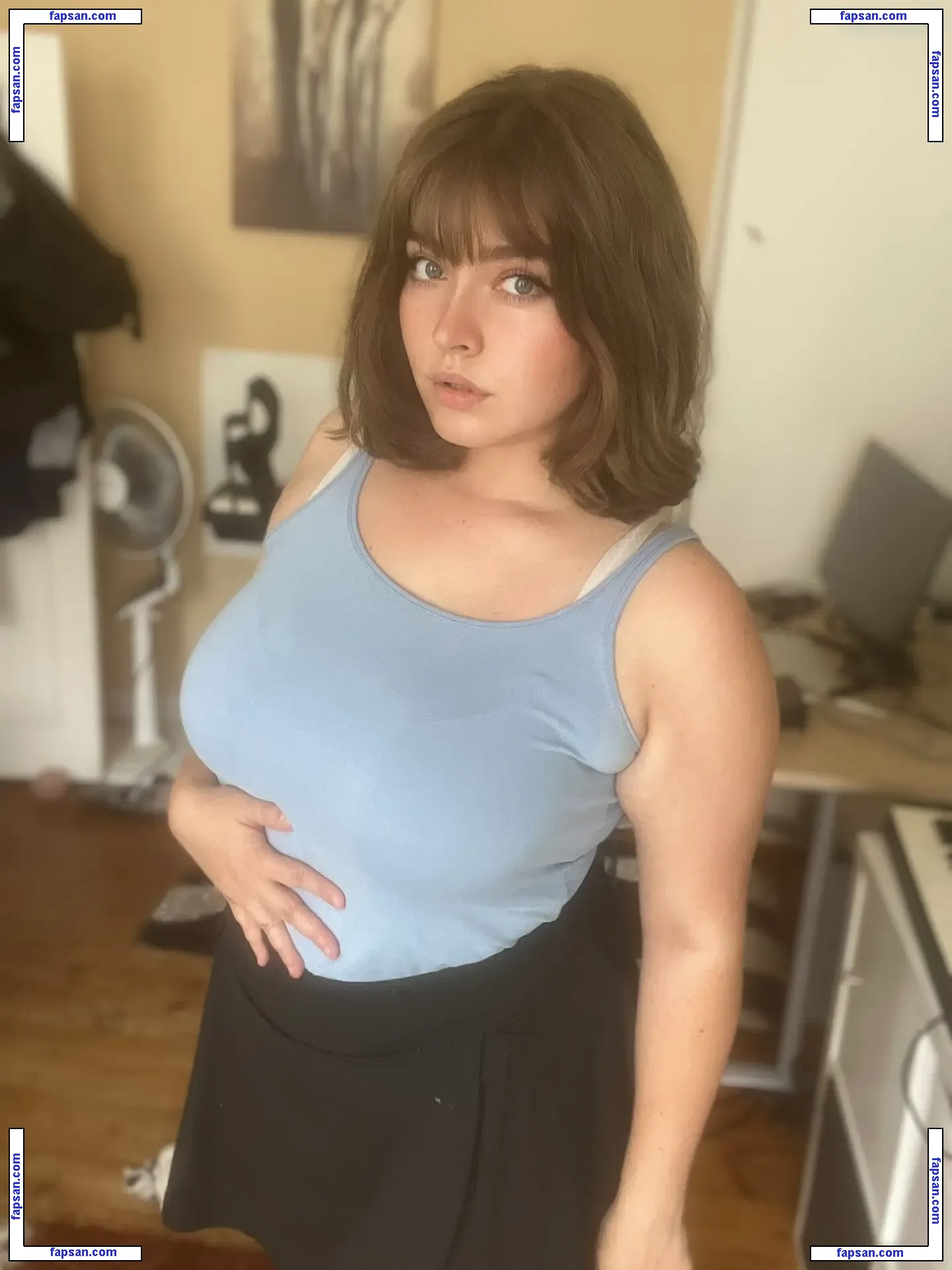 Itsschmolli nude photo #0013 from OnlyFans