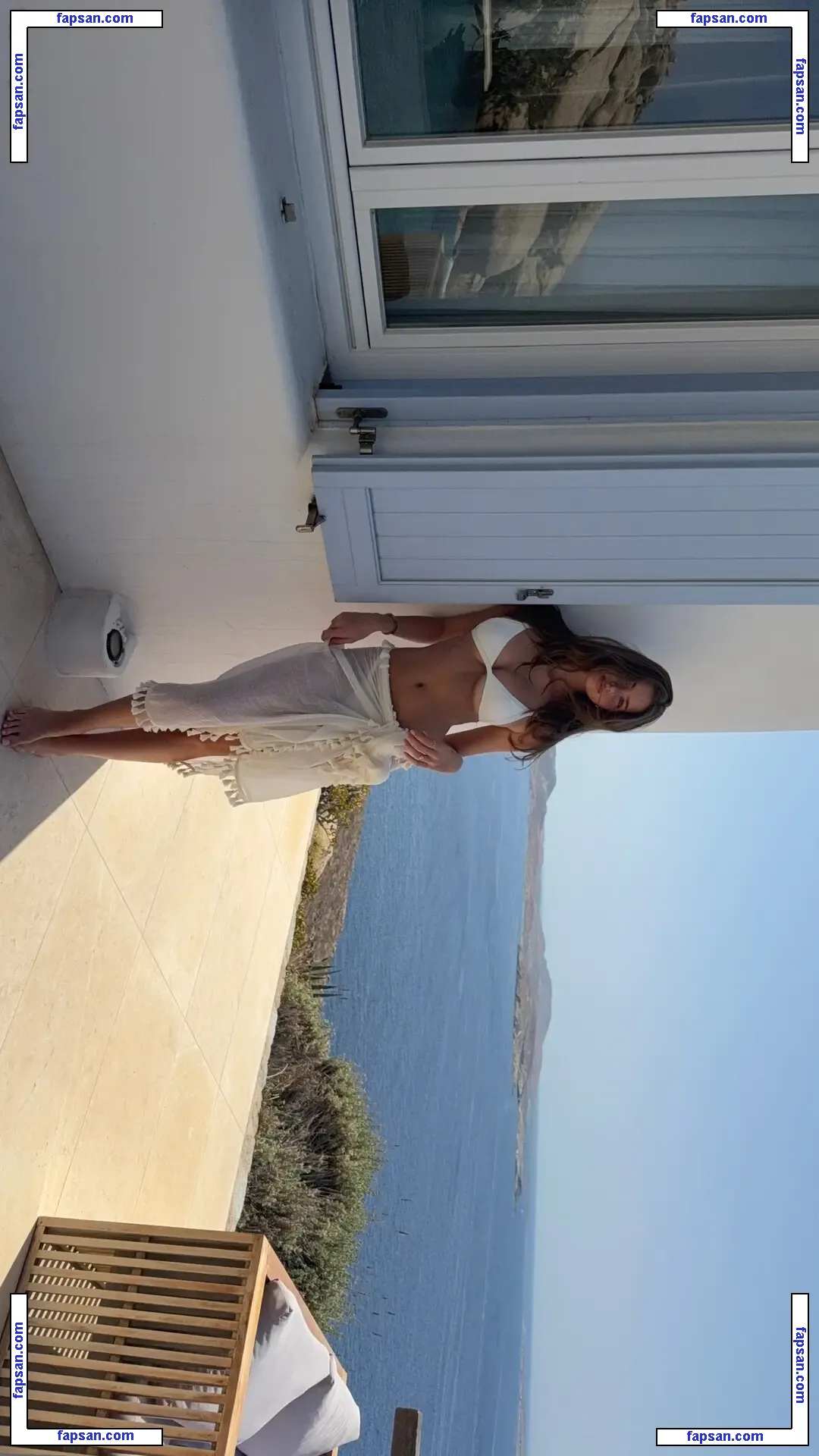 Itssluciaf nude photo #0005 from OnlyFans
