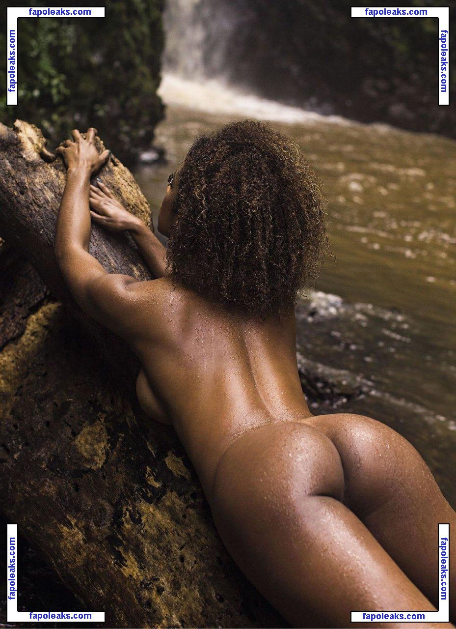 Ivi Pizzott nude photo #0014 from OnlyFans