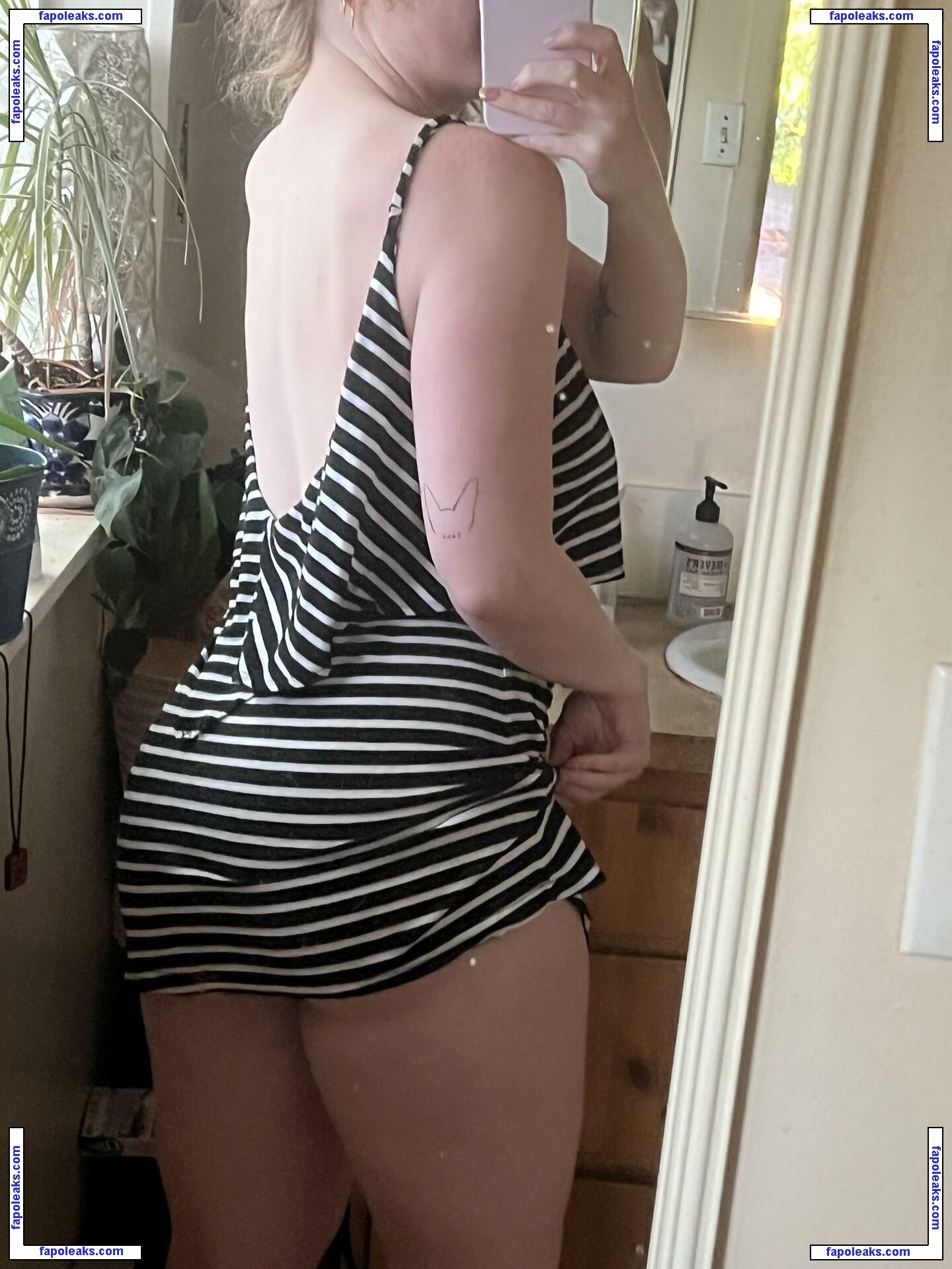 ivypearl42069 / ivy.pearl42069 nude photo #0012 from OnlyFans