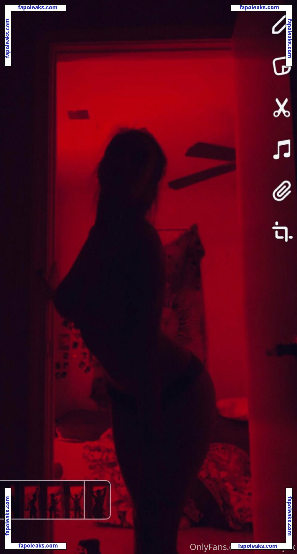 ixxbunnyxx / ixxbunny nude photo #0020 from OnlyFans