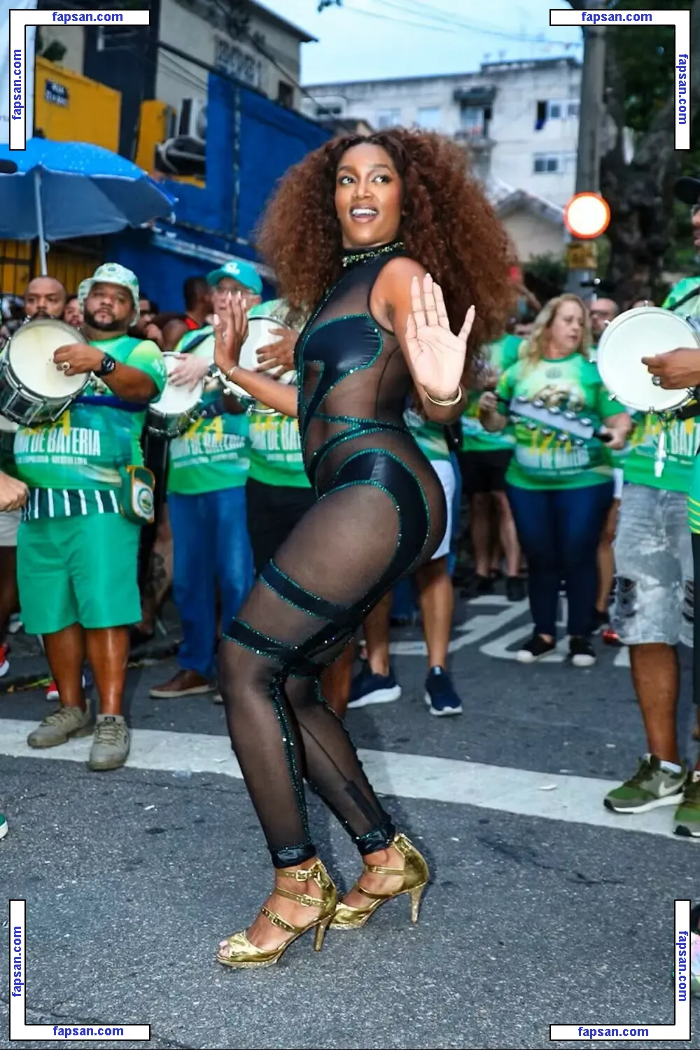 Iza Cantora голая фото #0176 с Онлифанс