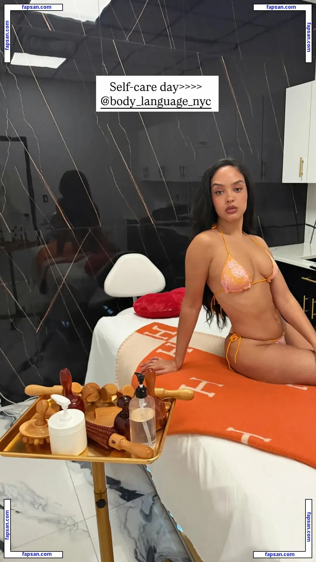 Izabela Guedes nude photo #0123 from OnlyFans