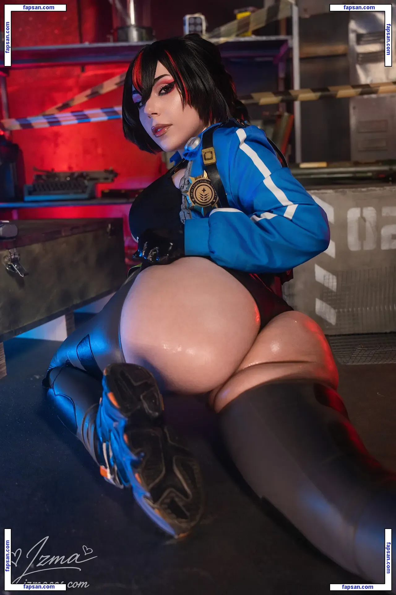 Izmacat nude photo #0004 from OnlyFans