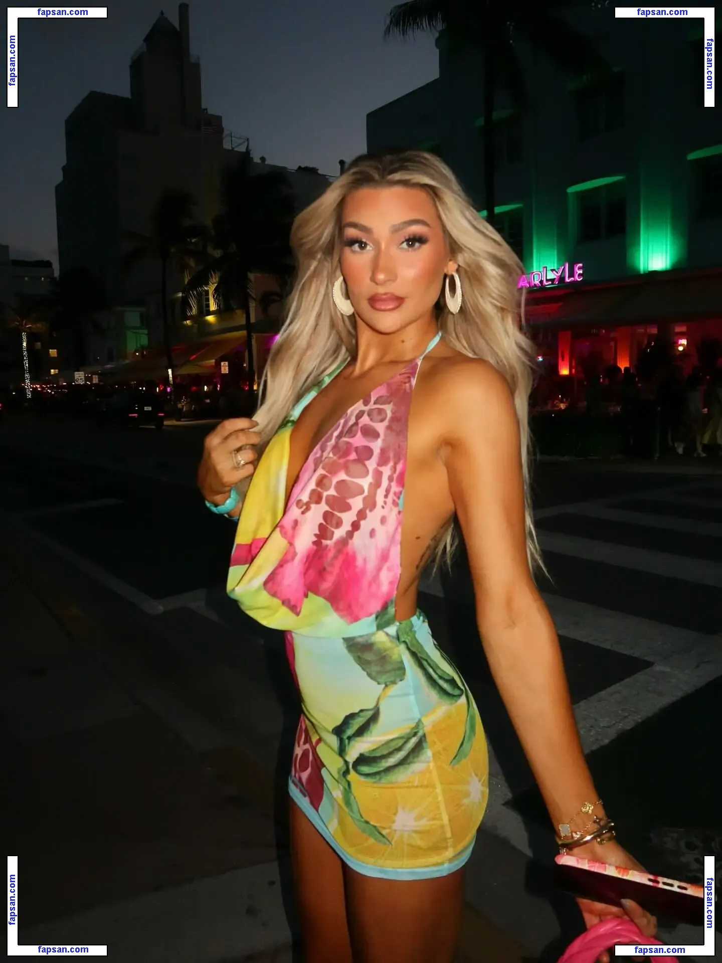 Izzi Dame nude photo #0103 from OnlyFans