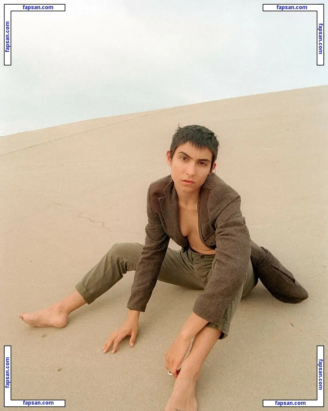 Izzi Rojas nude photo #0022 from OnlyFans