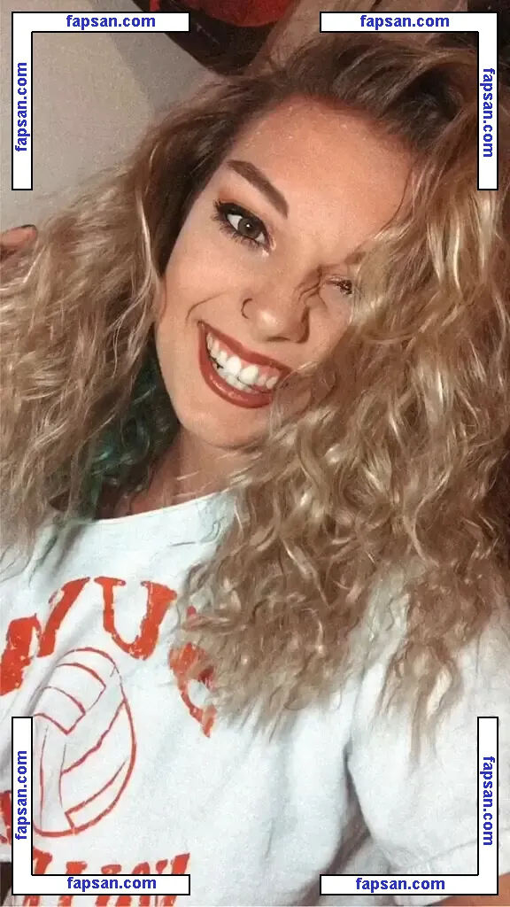 Izziyo14 nude photo #0025 from OnlyFans