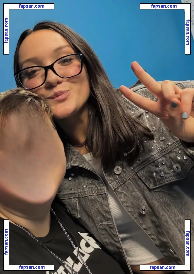 Izzy Moreno голая фото #0041 с Онлифанс