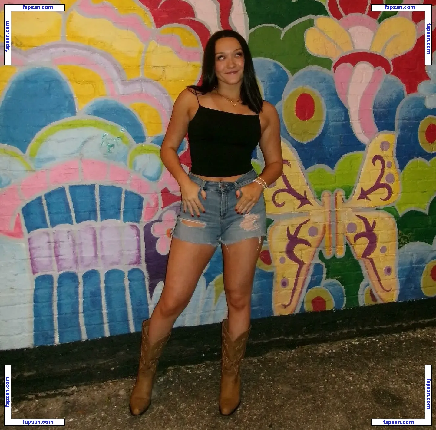 Izzy Moreno голая фото #0049 с Онлифанс