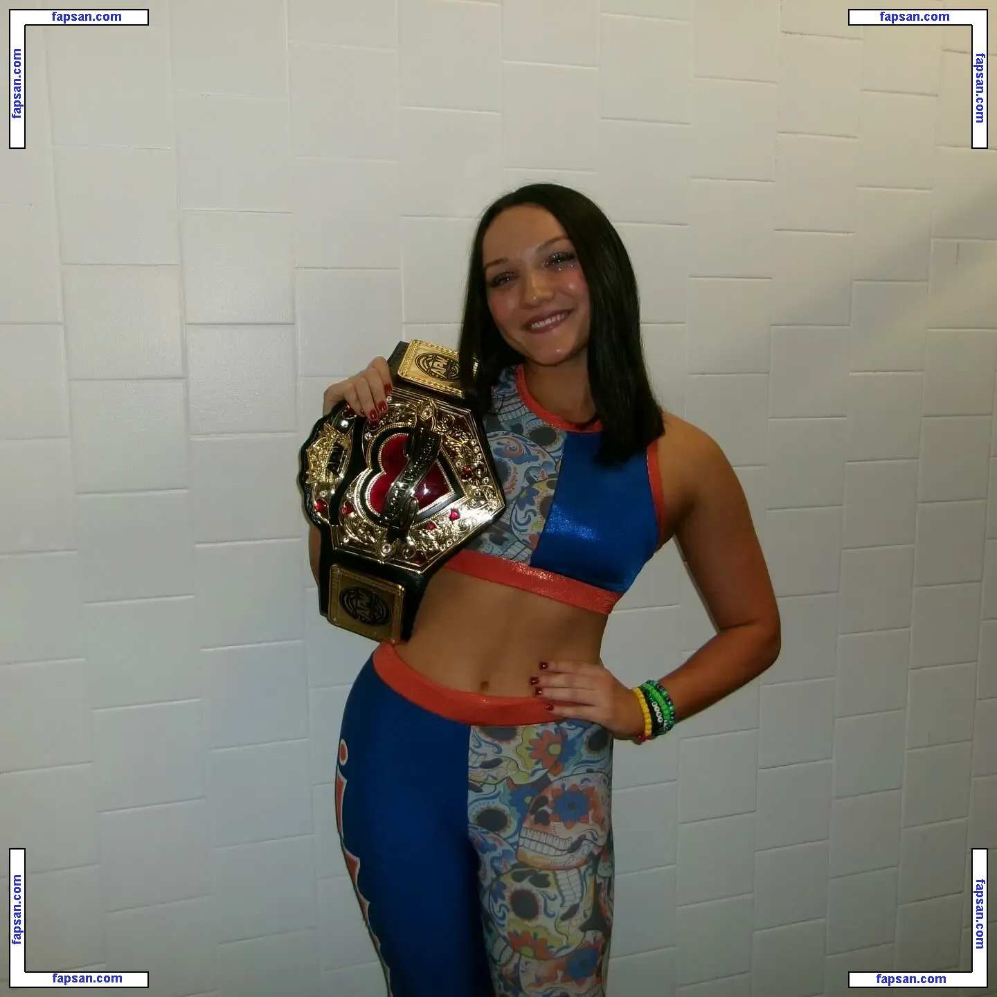 Izzy Moreno голая фото #0065 с Онлифанс