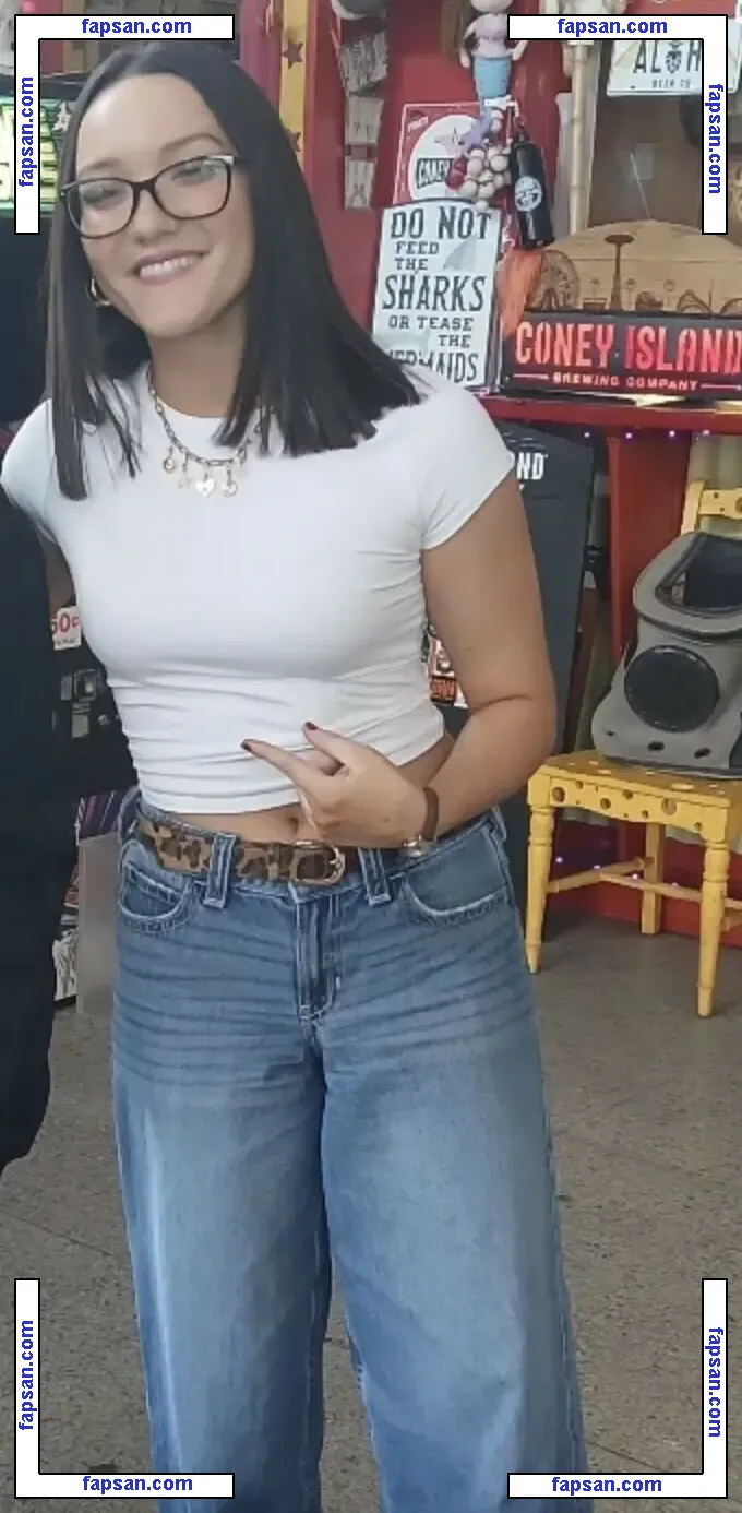 Izzy Moreno nude photo #0081 from OnlyFans