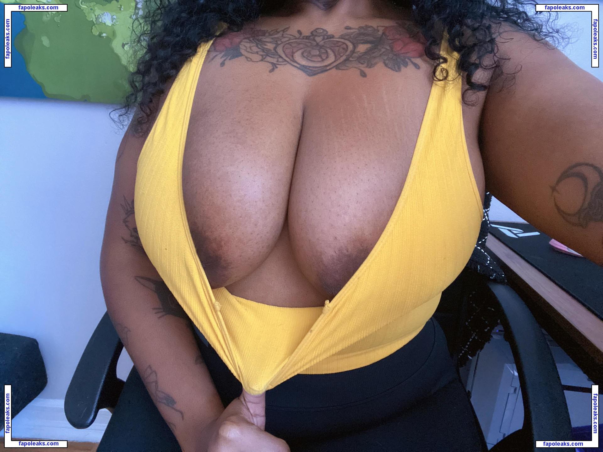 Izzy Saeko / IsabellaSaeko / izzysaeko nude photo #0051 from OnlyFans