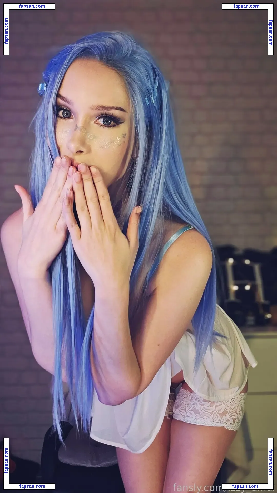 Izzy_uindi nude photo #0047 from OnlyFans