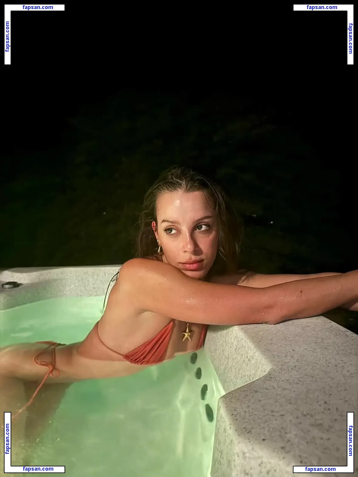 Izzybizzyspider nude photo #0013 from OnlyFans