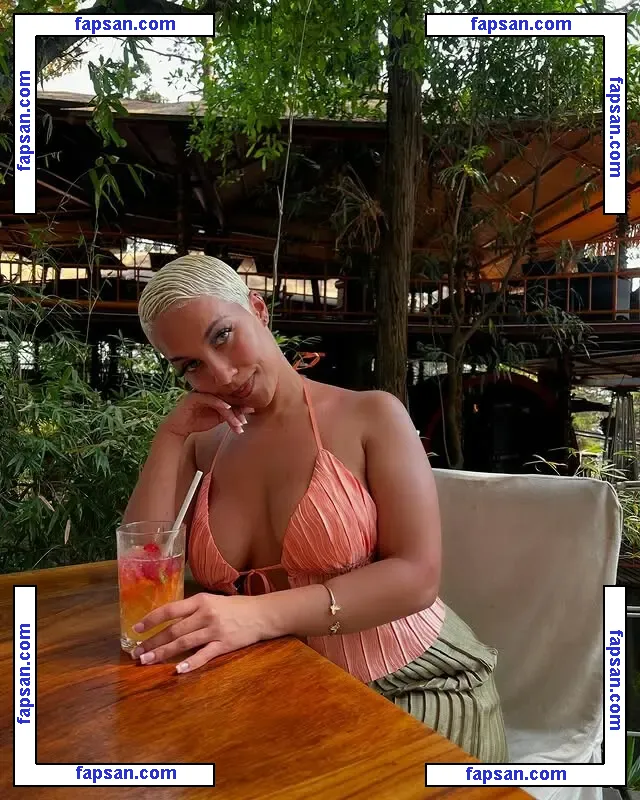 izzypaigee nude photo #0001 from OnlyFans