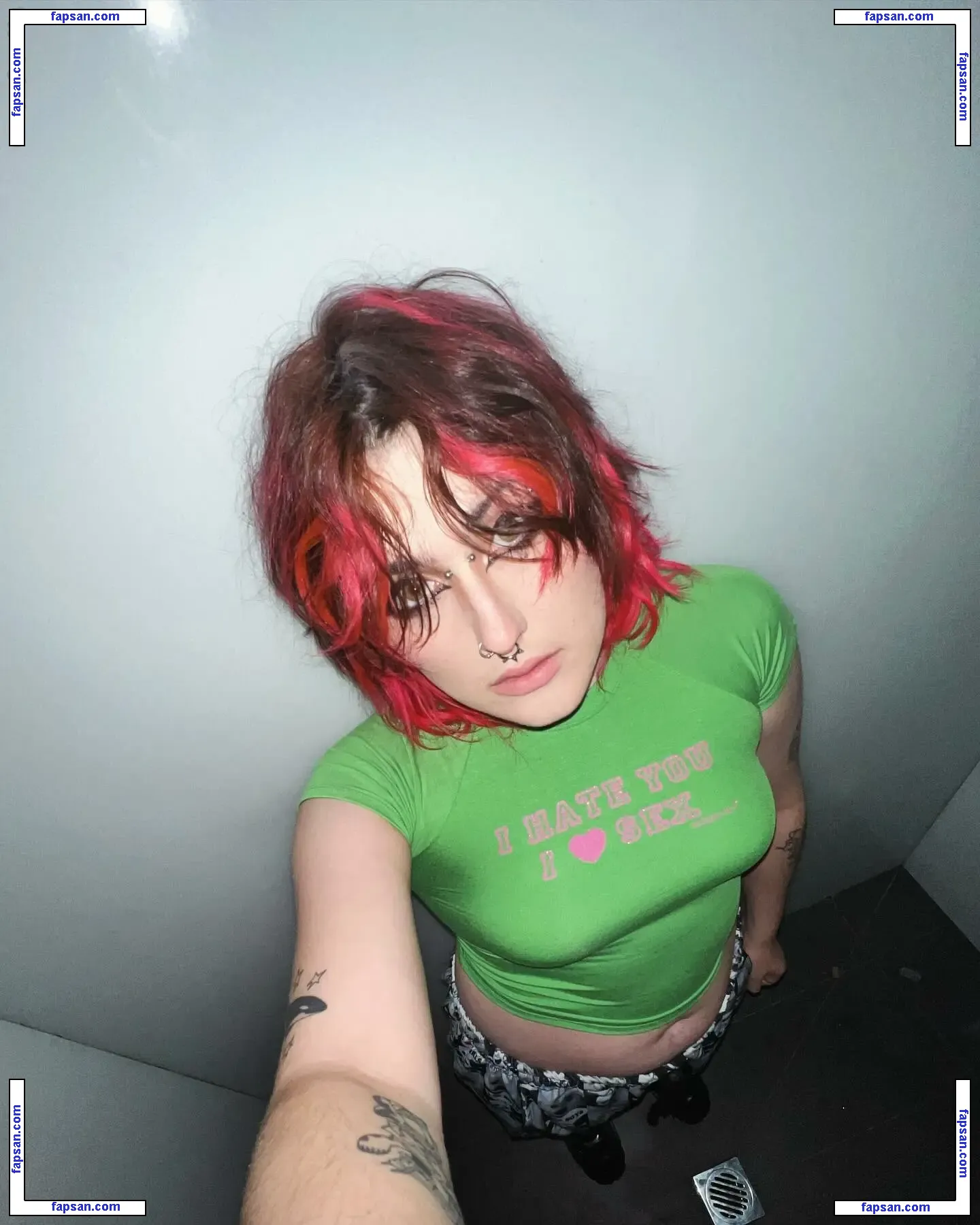 Izzzyzzz голая фото #0002 с Онлифанс