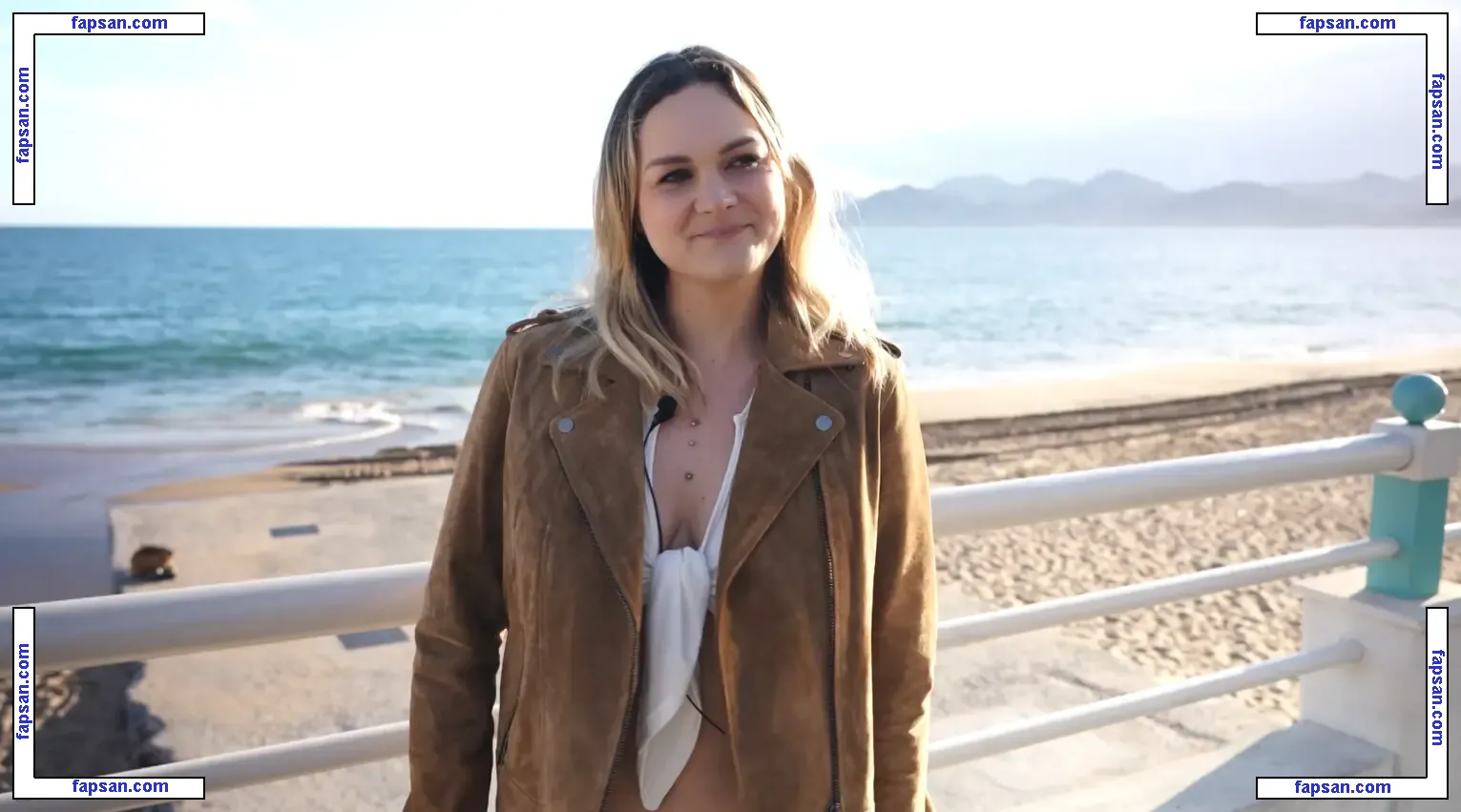 Jacquie Et Michel голая фото #0082 с Онлифанс