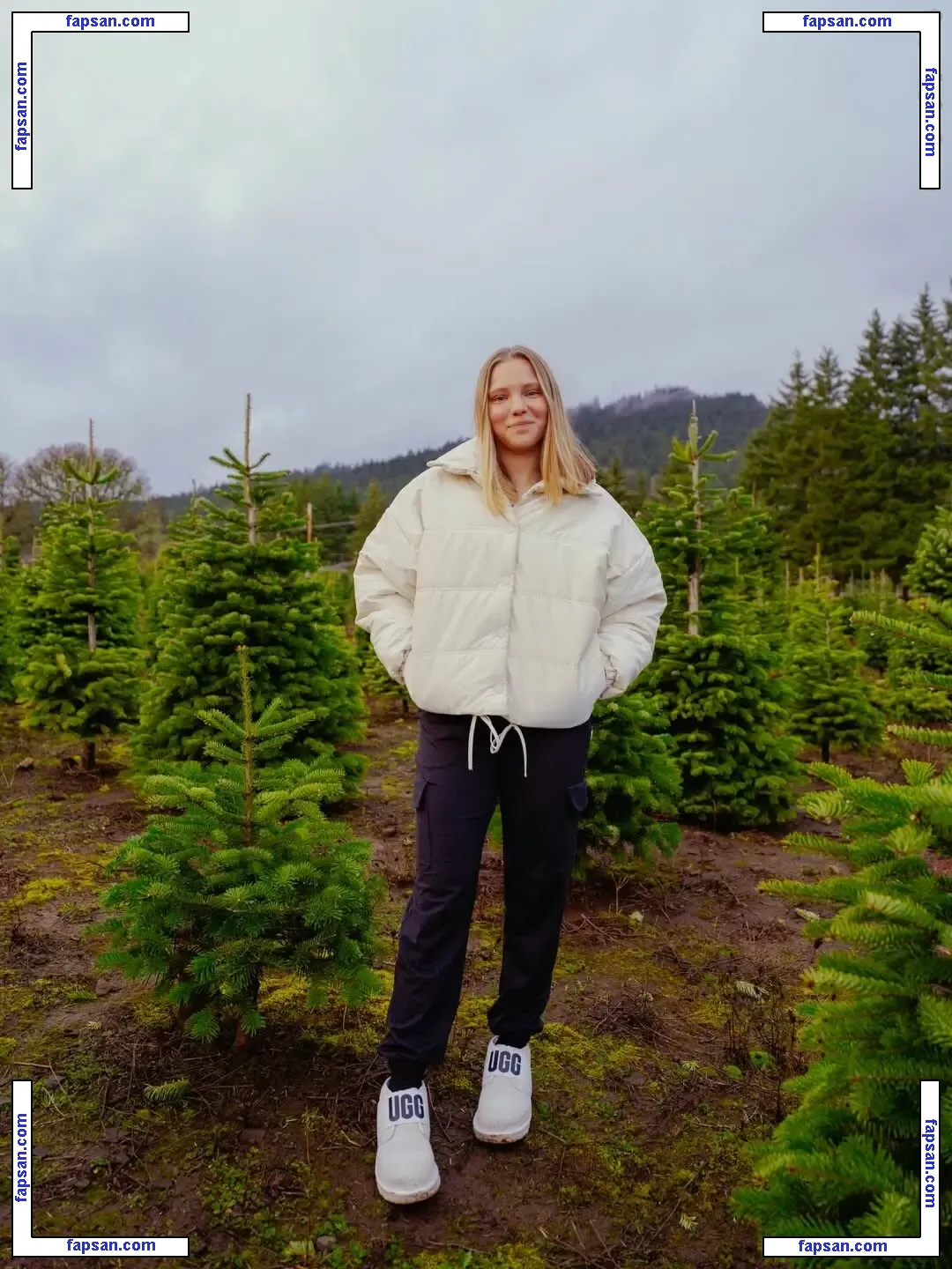 Jade Carey голая фото #0003 с Онлифанс