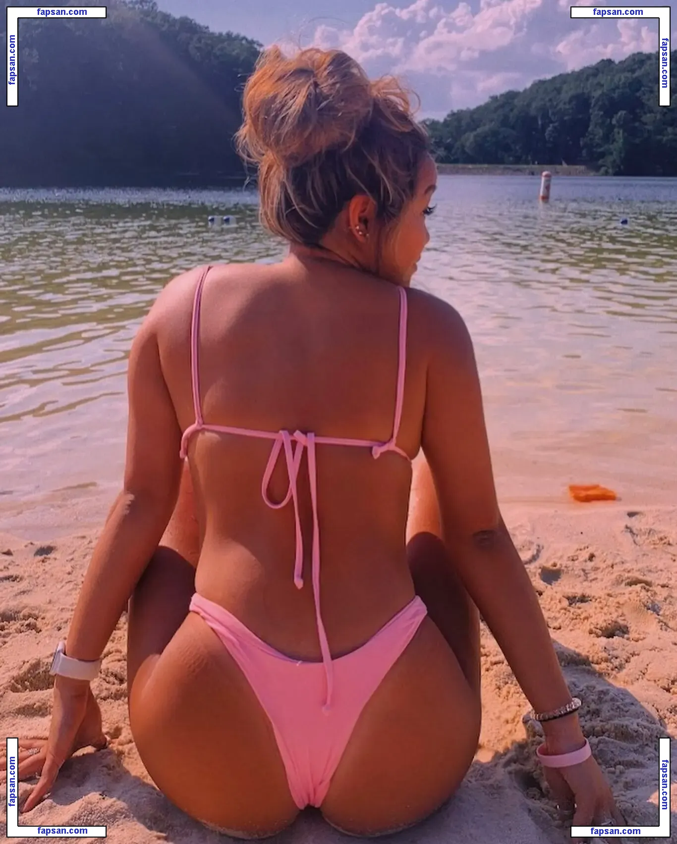 Jade S nude photo #0004 from OnlyFans