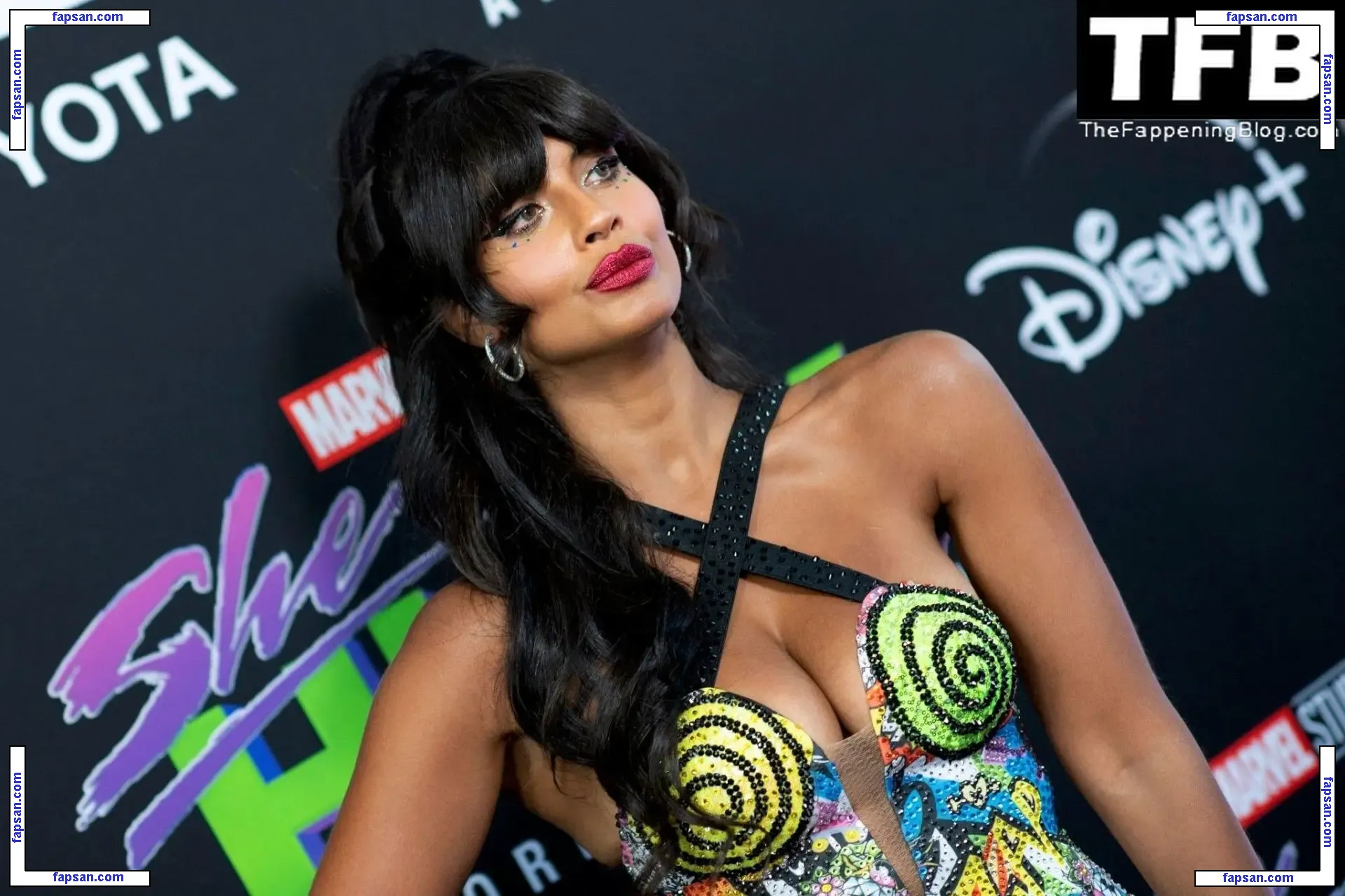 Jameela Jamil / jameelajamil голая фото #0156 с Онлифанс