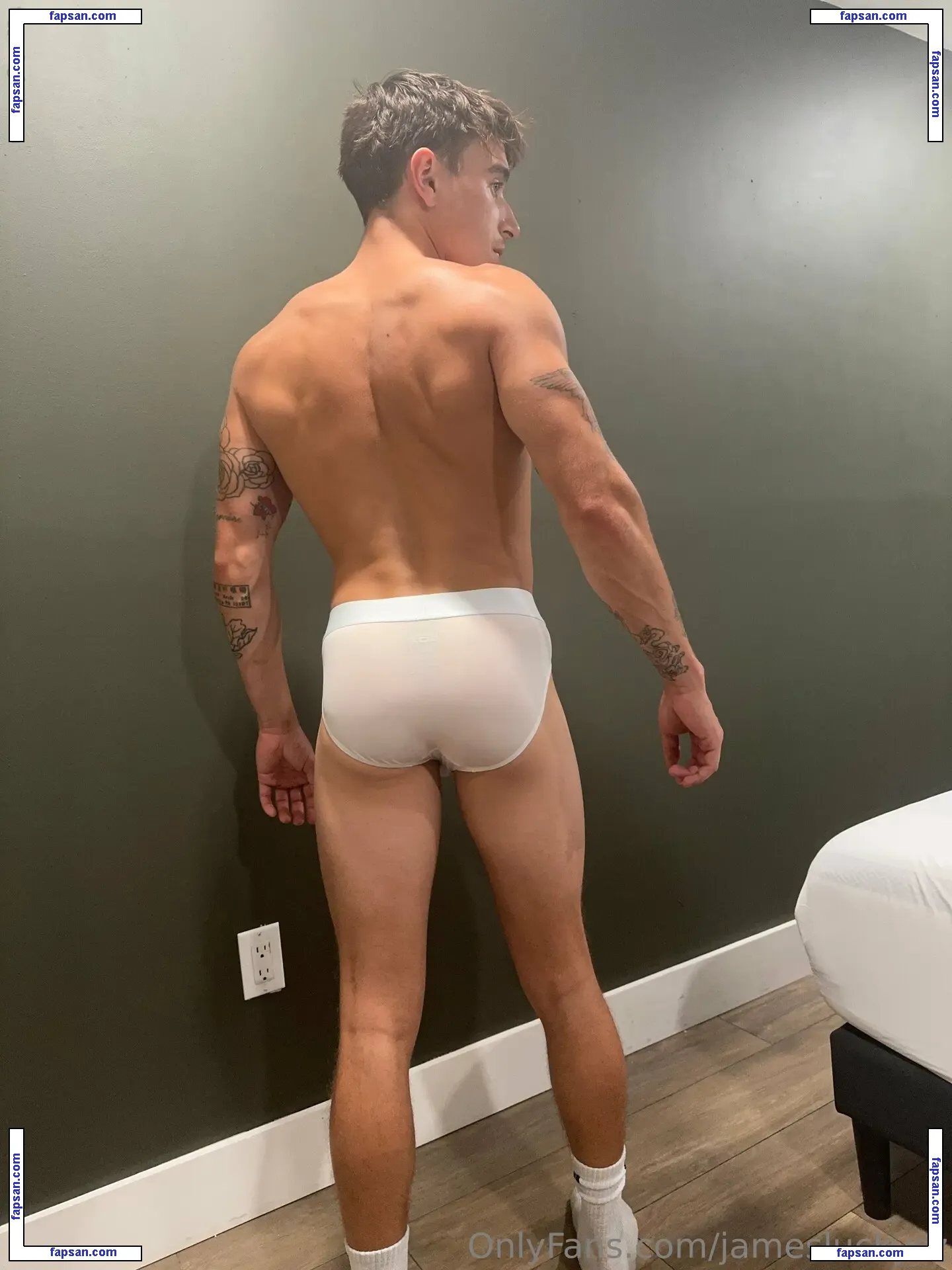 jamesluckysz nude photo #0020 from OnlyFans