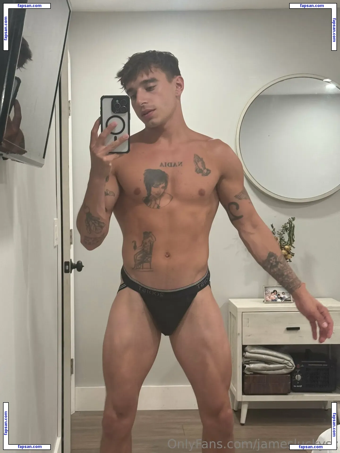jamesluckysz nude photo #0024 from OnlyFans