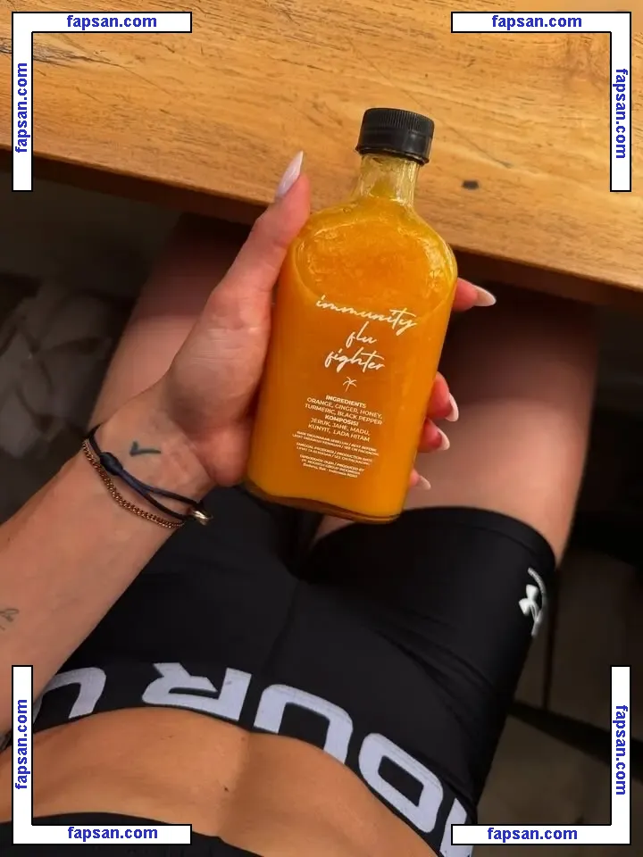 Jana Wosnitza nude photo #0018 from OnlyFans